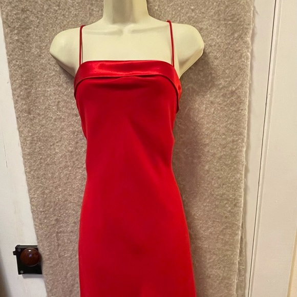 Little Red Dress - Picture 1 of 11